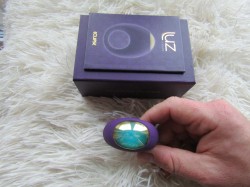 Ona, on a sakra skvěl&yacute; sex s vibračn&iacute;m kroužkem LUZ Eclipse od Toy Joy!! Ověřeno!!