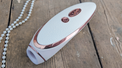 Womanizer recenze: V&aacute;&scaron; klitoris si ho zamiluje a vy zase ty jist&eacute; orgasmy, kter&eacute; um&iacute; zař&iacute;dit!